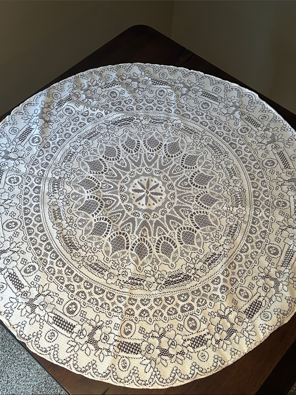 Round White Lace Tablecloth - Intricate Crochet Design